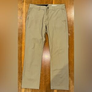 Volcom Men's Khaki Chinos 5 pocket straight leg